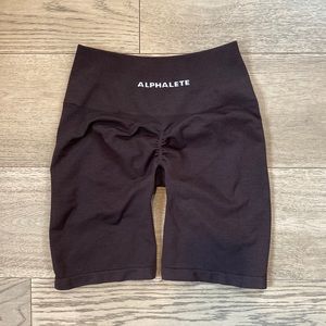 ALPHALETE AMPLIFY BIKER SHORTS 💗